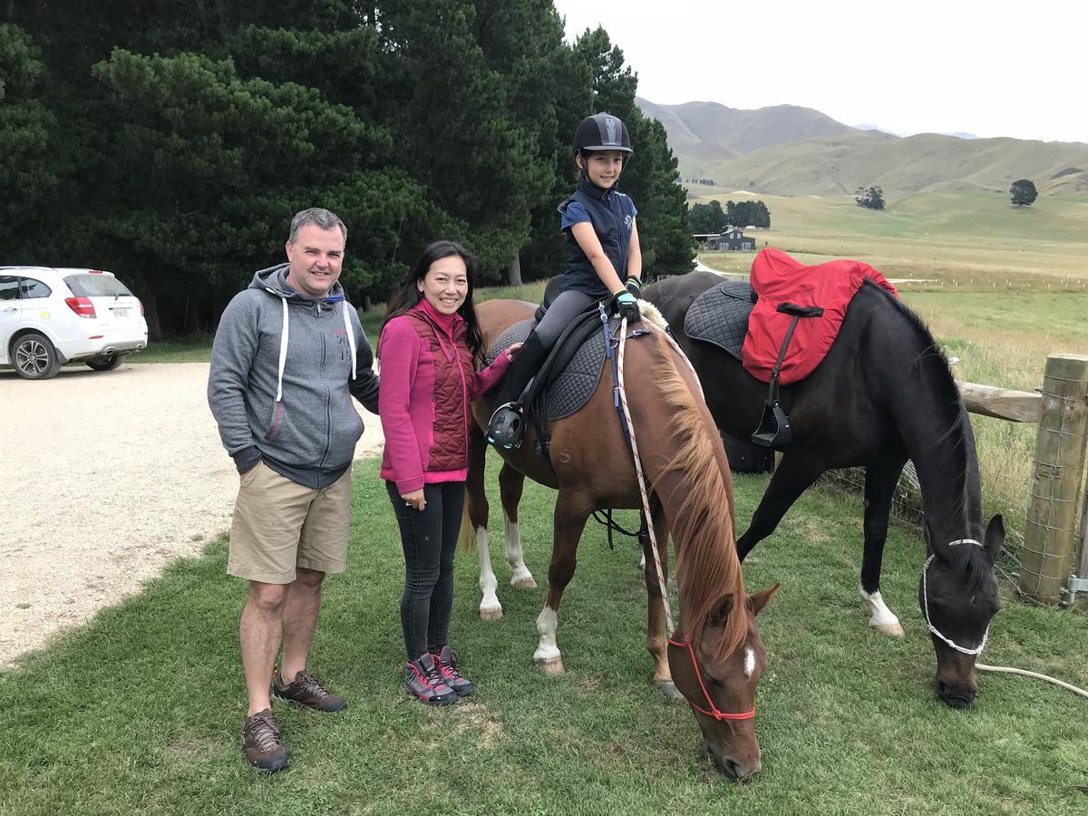 Valley Views Glamping Kurow Exteriör bild